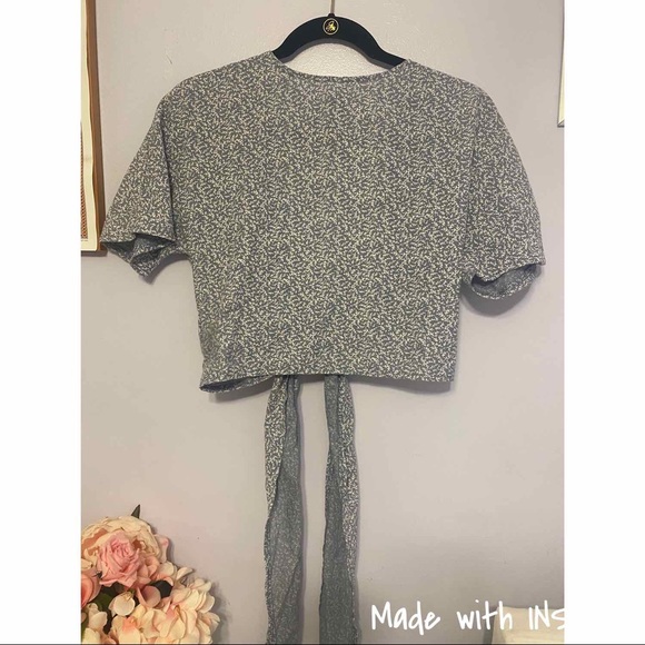 Princess Polly Jazzly Top Blue - Picture 4 of 4